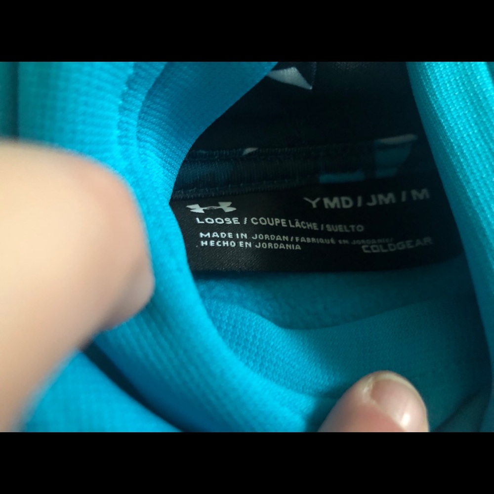Boys Under Armour light hoodies. Worn one time - Picture 4 of 4